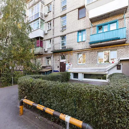 Квартири Метро Дарниця Daire Kiev Dış mekan fotoğraf
