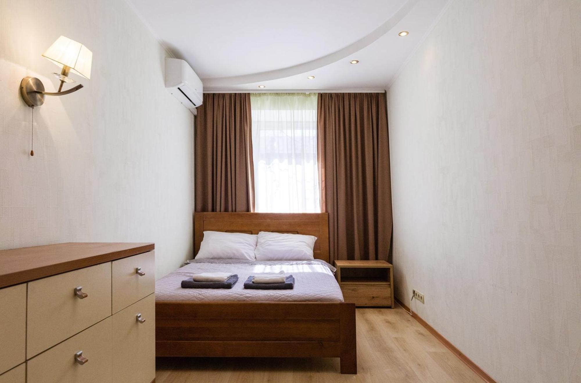 квартири метро дарниця Apartment *